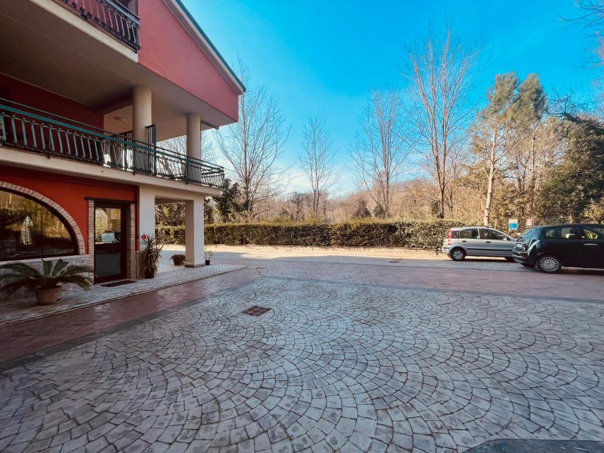 Pietrabianca Country House Manocalzati Bagian luar foto